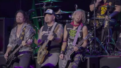BLACK STONE CHERRY To Finish Up New Album In December; Early 2023 Release Expected